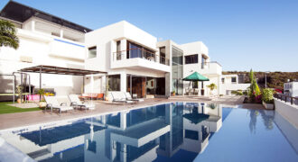 Villa with ocean and bay view